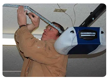 Detroit Garage Door Solution Repair Service Detroit, MI 248-360-2300 - sb-emergency-service